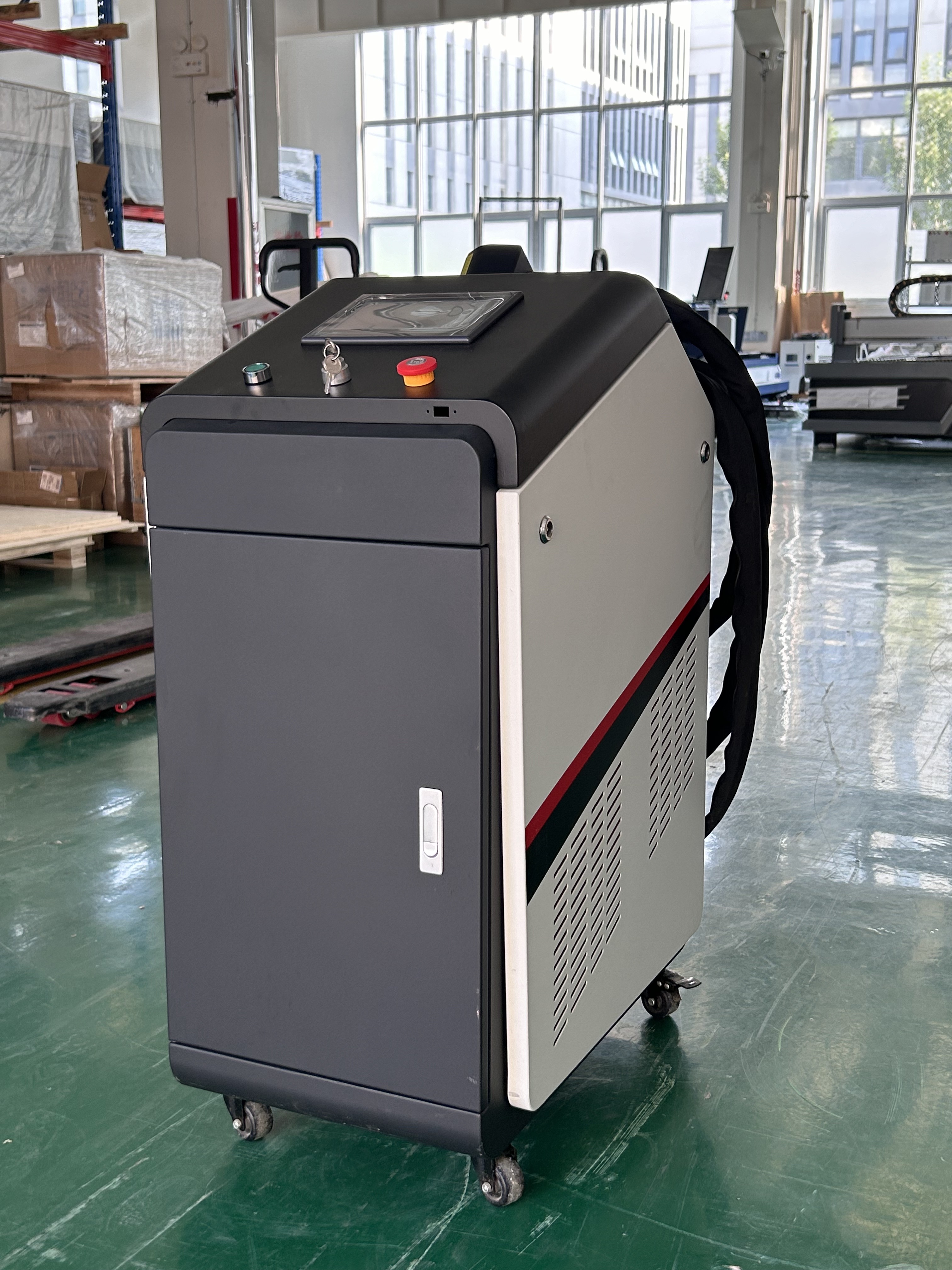 Handheld Pulse air cooling 100w 200w 300w fiber laser cleaning machine for cleaning metal, wall, stone