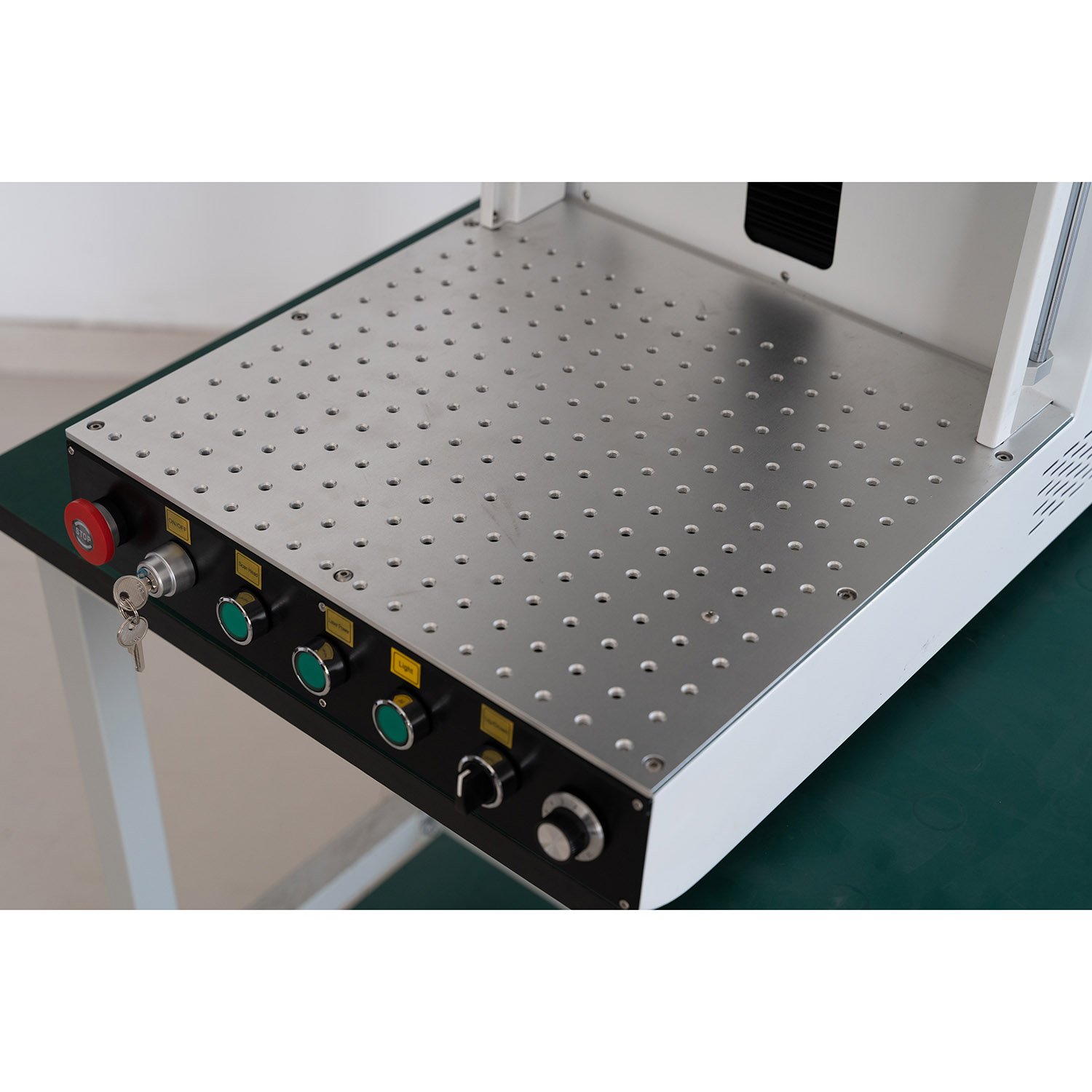 Closed Fiber Mopa Laser Marking Machine 30W 50W 60W 100W 300X300mm