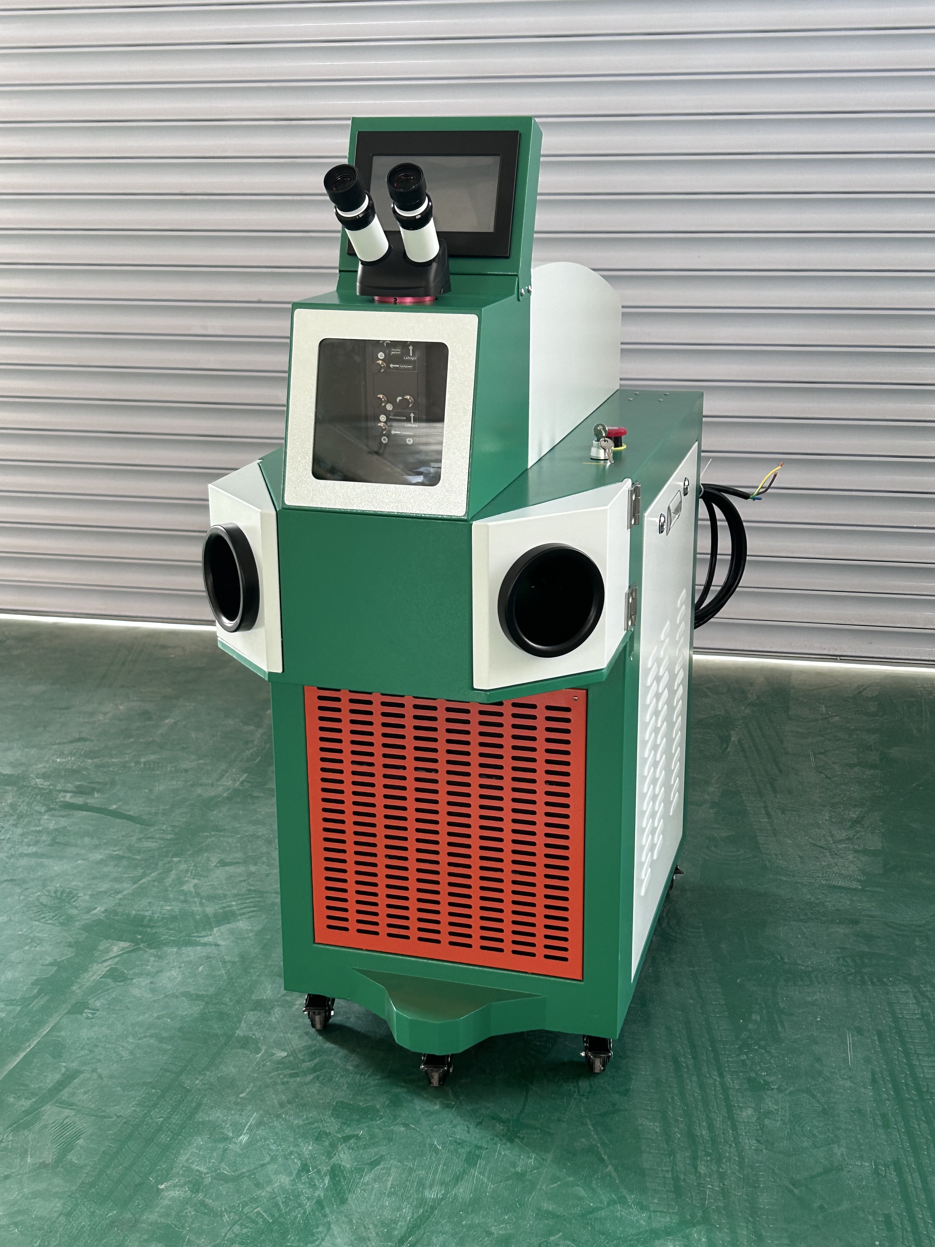 Laser spot YAG welding machine 100W/200W jewelry welding machine Gold Silver soldering machine