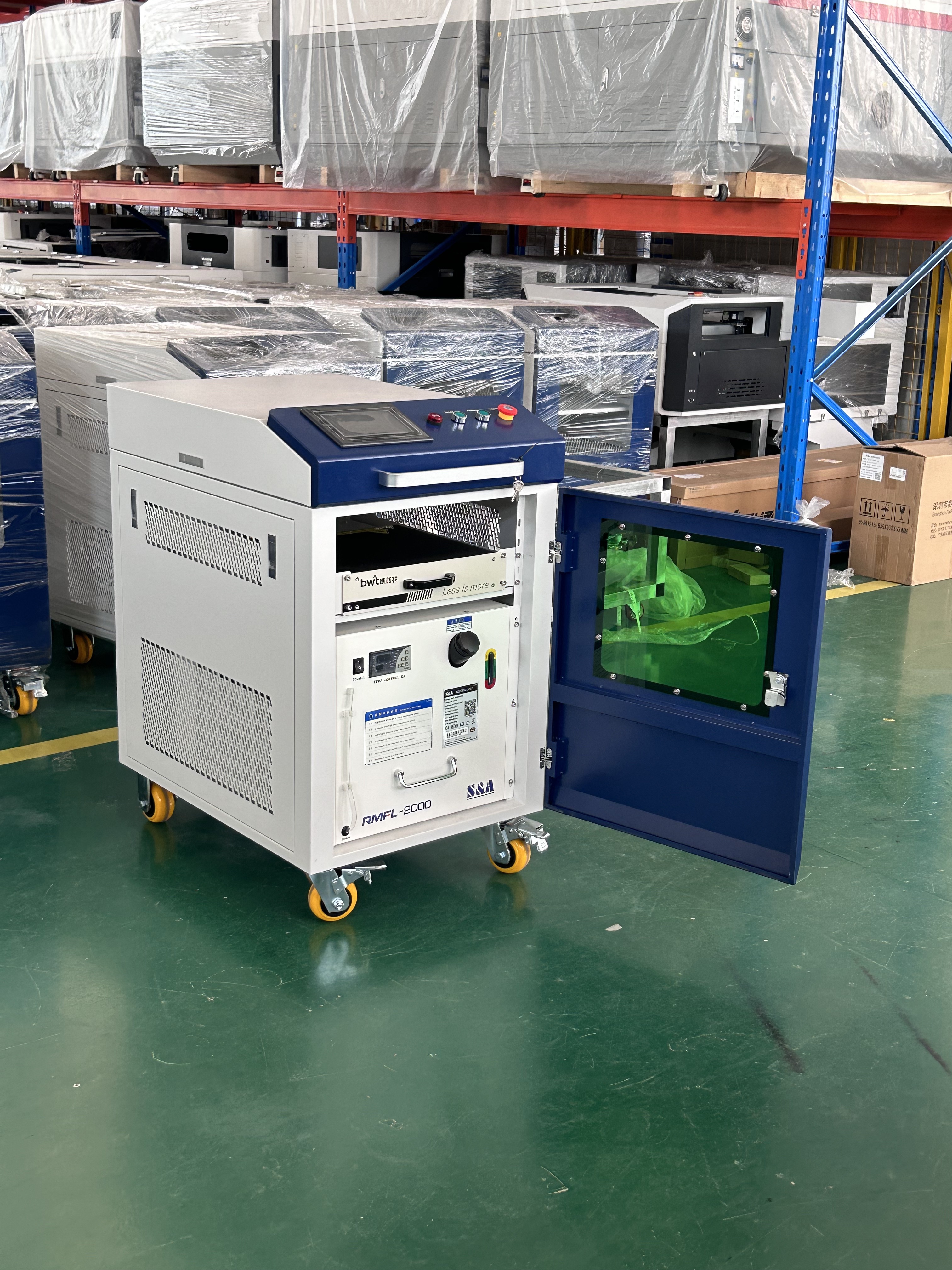 3 in 1 2000W 3000W Fiber laser welding machine for welding cleaning and cutting metal